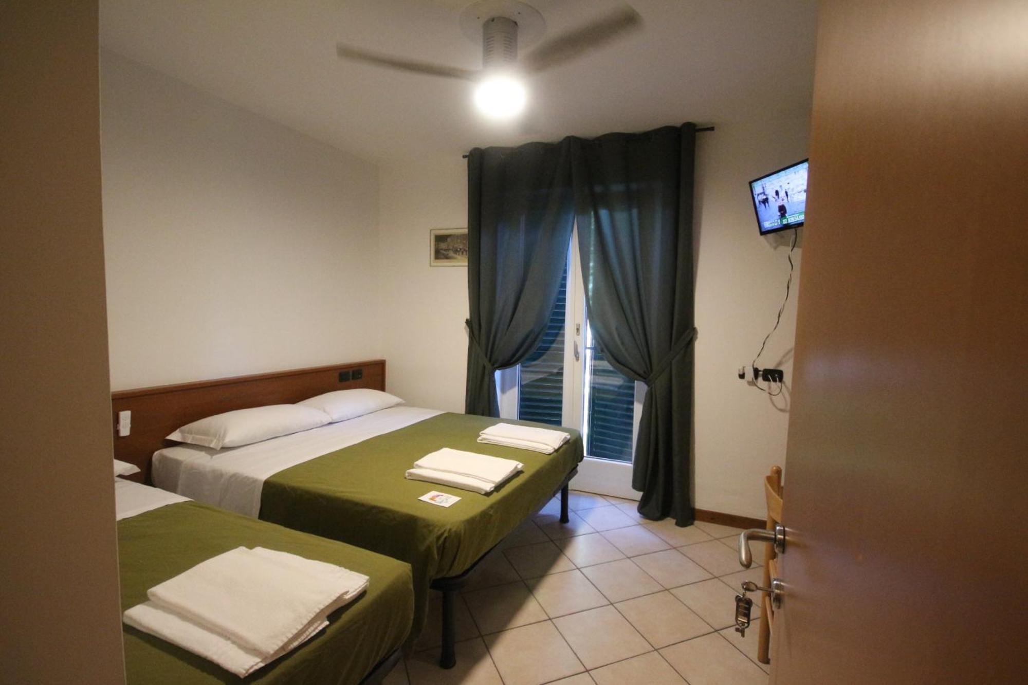 B&B Casa Wanda Since 1999 Riva del Garda Exterior foto